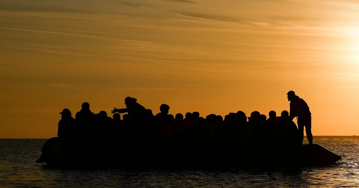 225 migrants cross Channel in three boats as arrivals surge