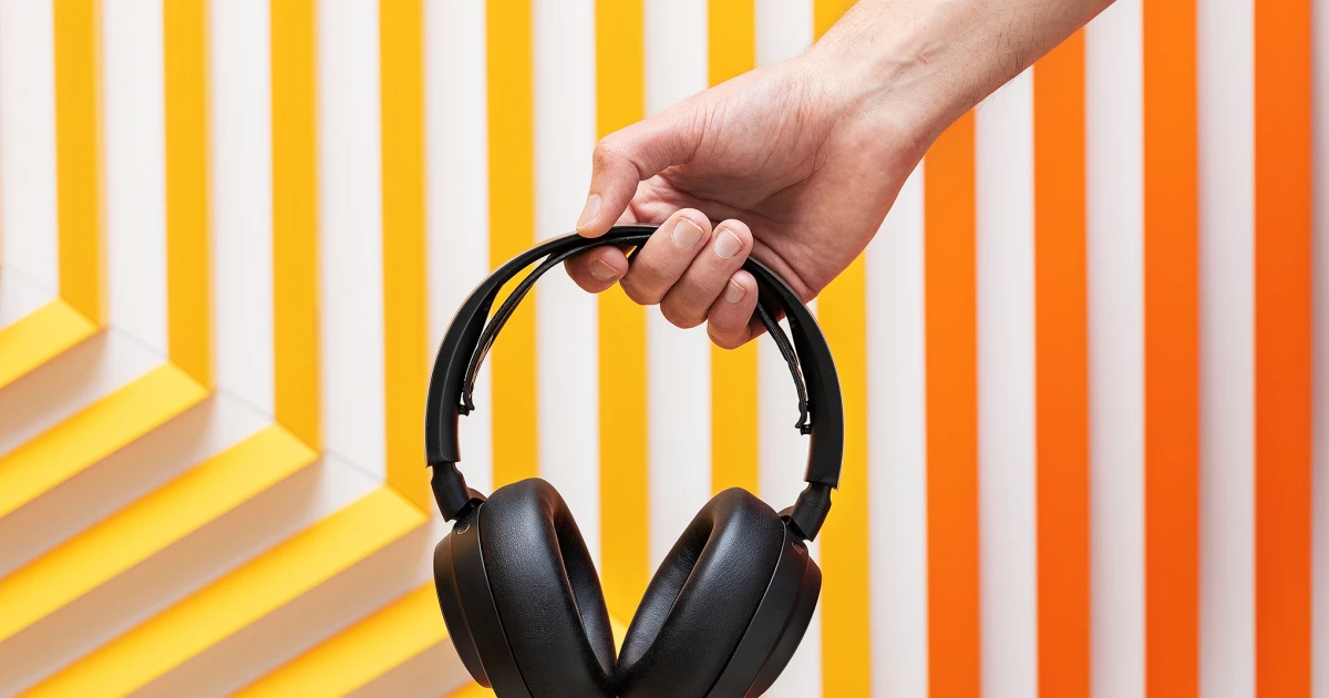 SteelSeries Arctis Nova Pro Wireless drops to $239.99 in sale
