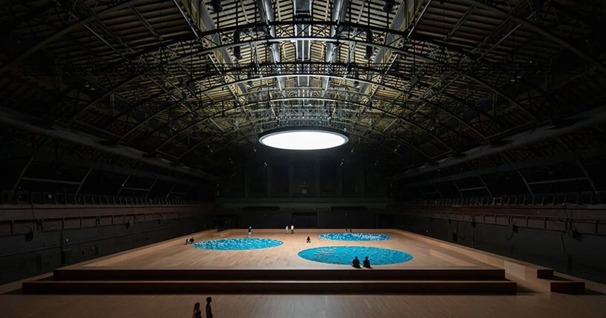 Porcelain bowls sing in Céleste Boursier-Mougenot’s New York installation
