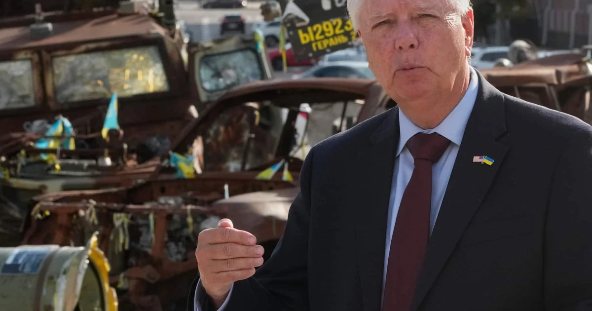 Sen. Lindsey Graham dies at 71 after brief sudden illness