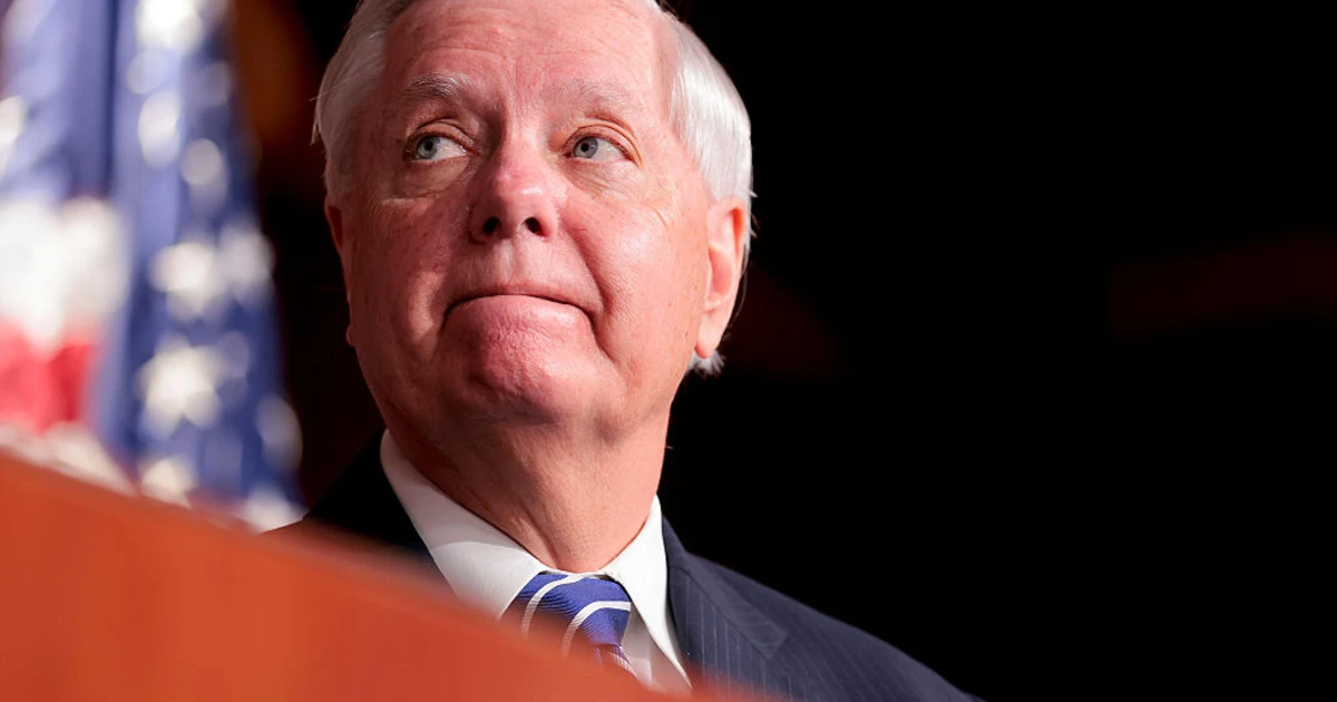 Tim Scott, others honor Lindsey Graham after sudden death