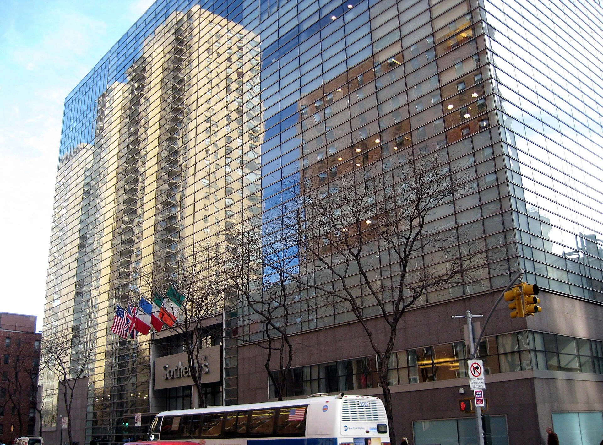 Sotheby’s — Wikimedia Commons