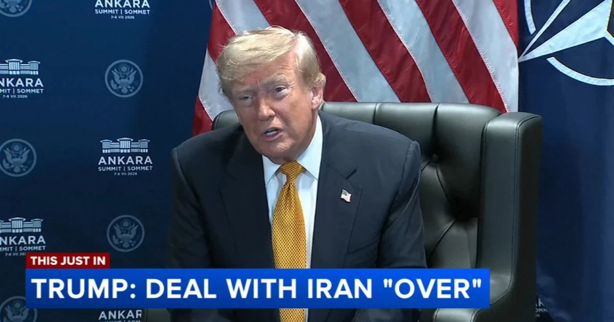 Stocks fall as Trump reimposes Iran blockade, chipmakers slide