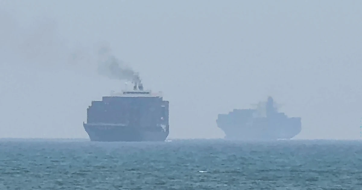 Trump reimposes Strait of Hormuz blockade, orders 20% shipping toll