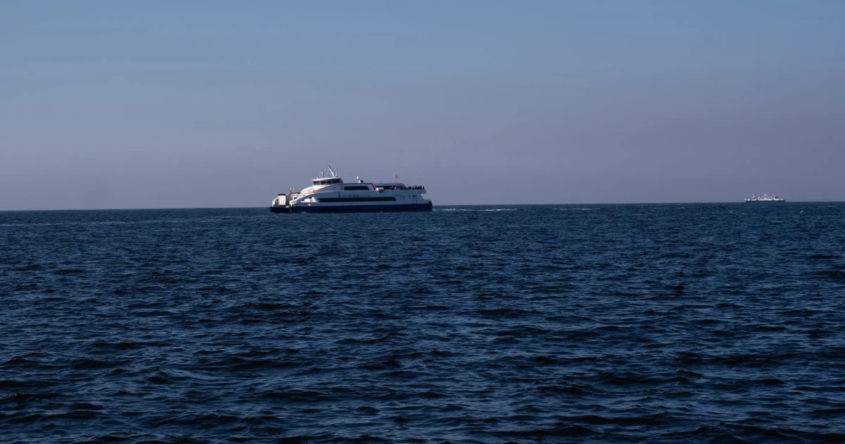 U.S. resumes strikes on Iran, Trump reinstates Strait of Hormuz blockade