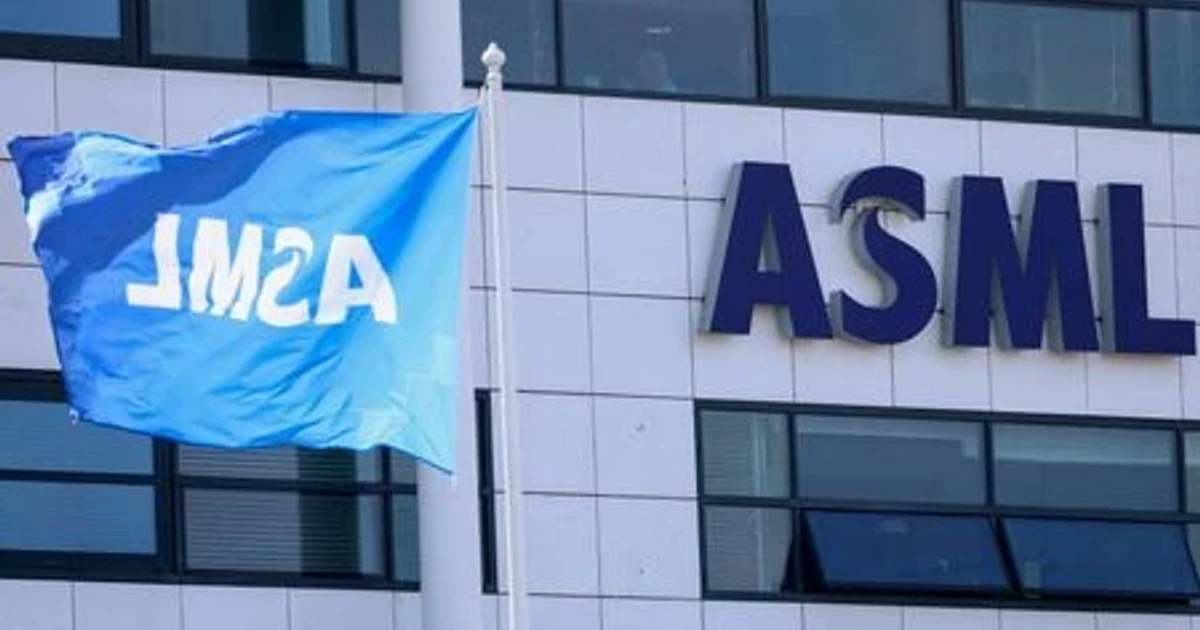 ASML faces AI demand surge and China export curbs ahead of earnings