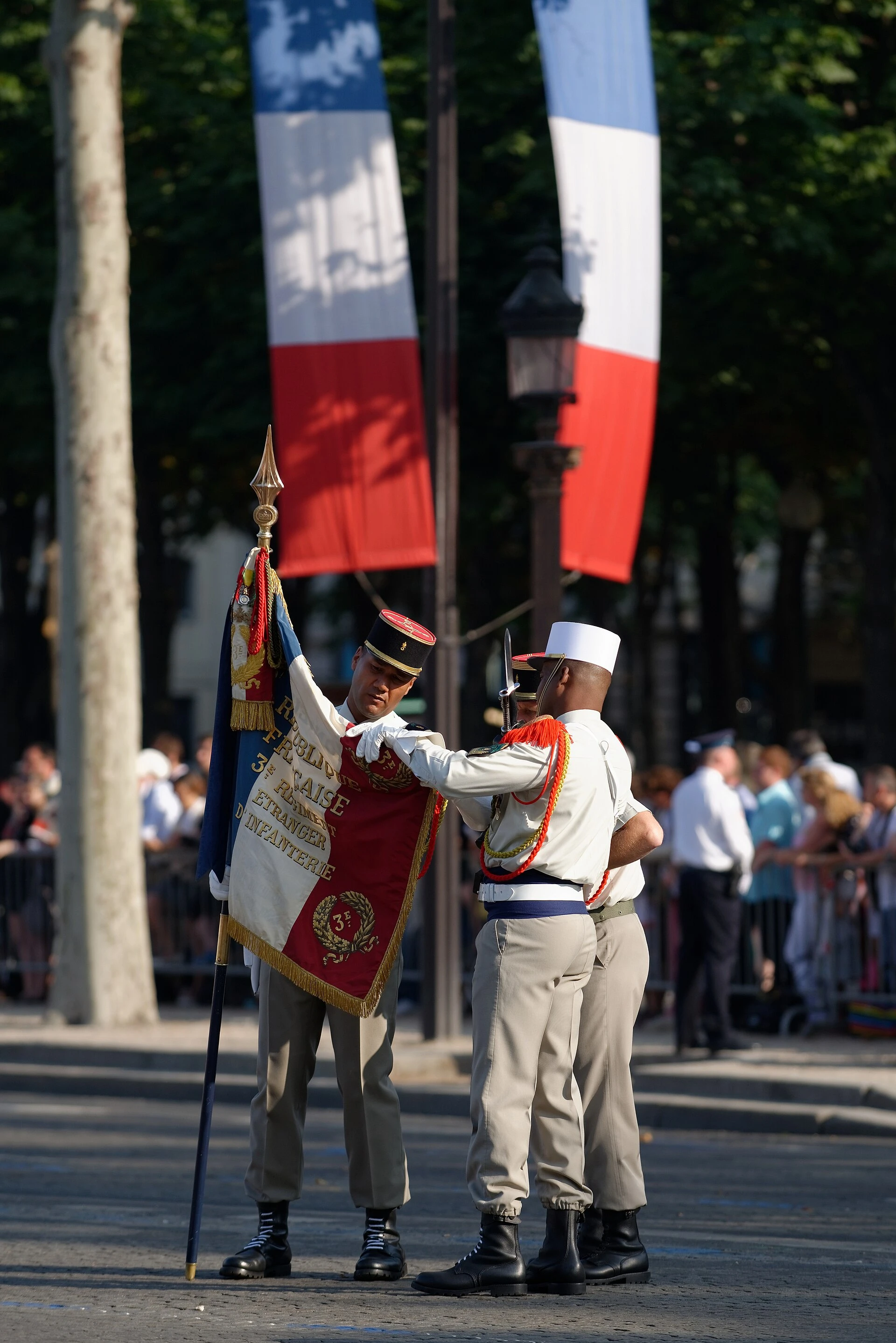 Bastille Day parade — Wikimedia Commons