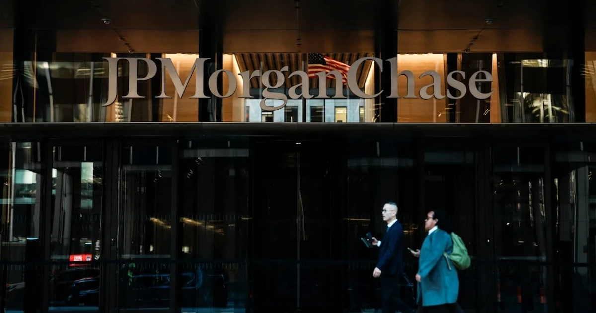 Wall Street banks post strong second quarter as trading and deal fees surge