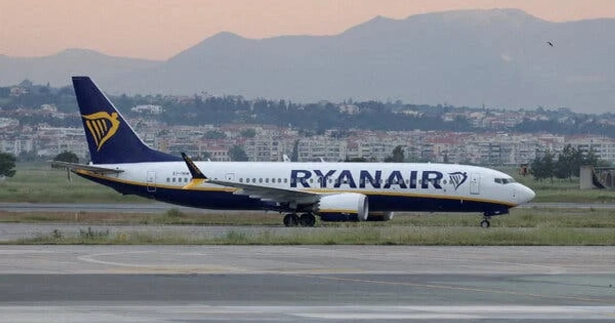 Woman recalls holding husband inside Ryanair plane after window failure