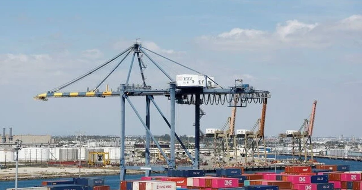 White House weighs third Jones Act waiver to ease energy costs