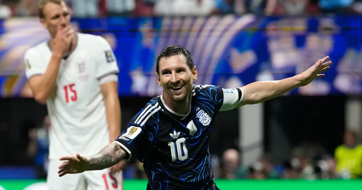 Messi leads Argentina past England with late World Cup semifinal goals