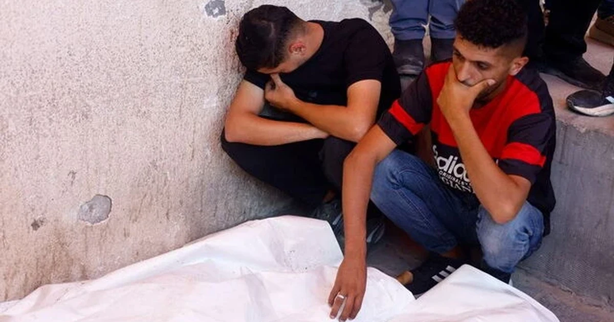 Israeli airstrike kills Gaza family as ceasefire talks falter