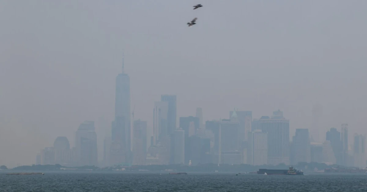 Canadian wildfire smoke returns to NYC, triggers air quality alerts