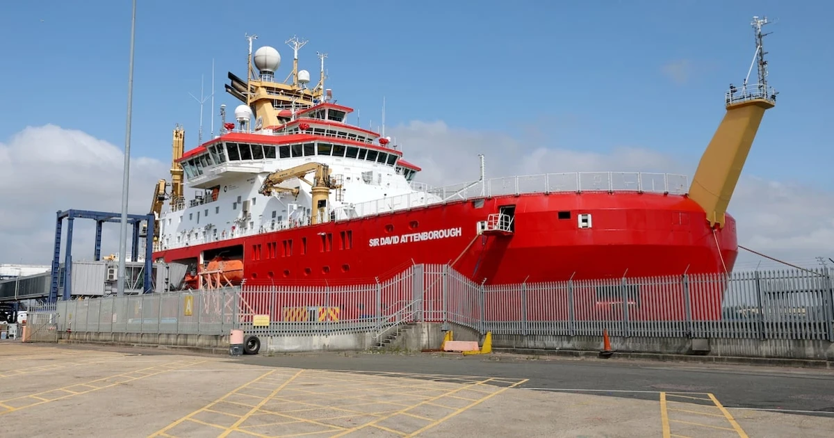 Scientists sail to Greenland to study melting ice and Atlantic currents