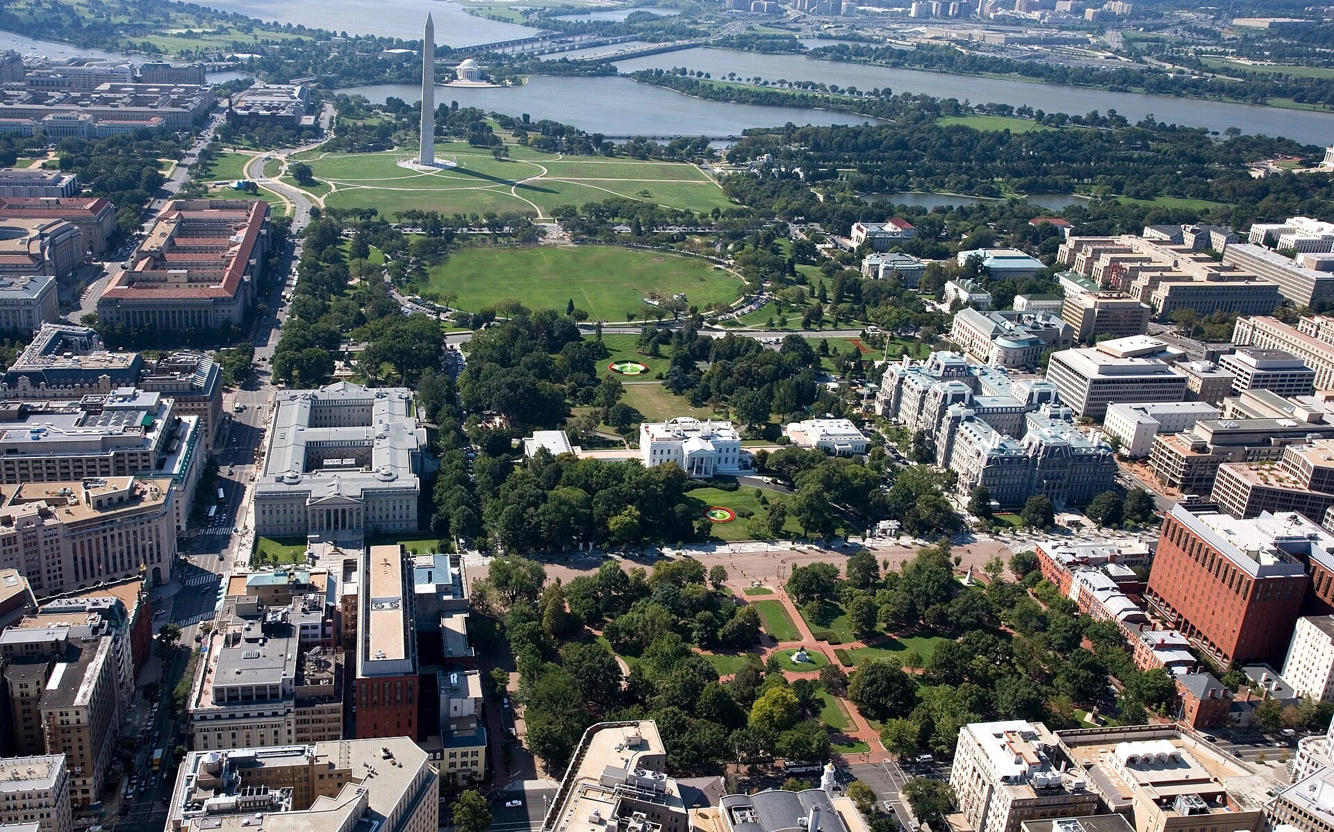 Lafayette Square Park — Wikimedia Commons