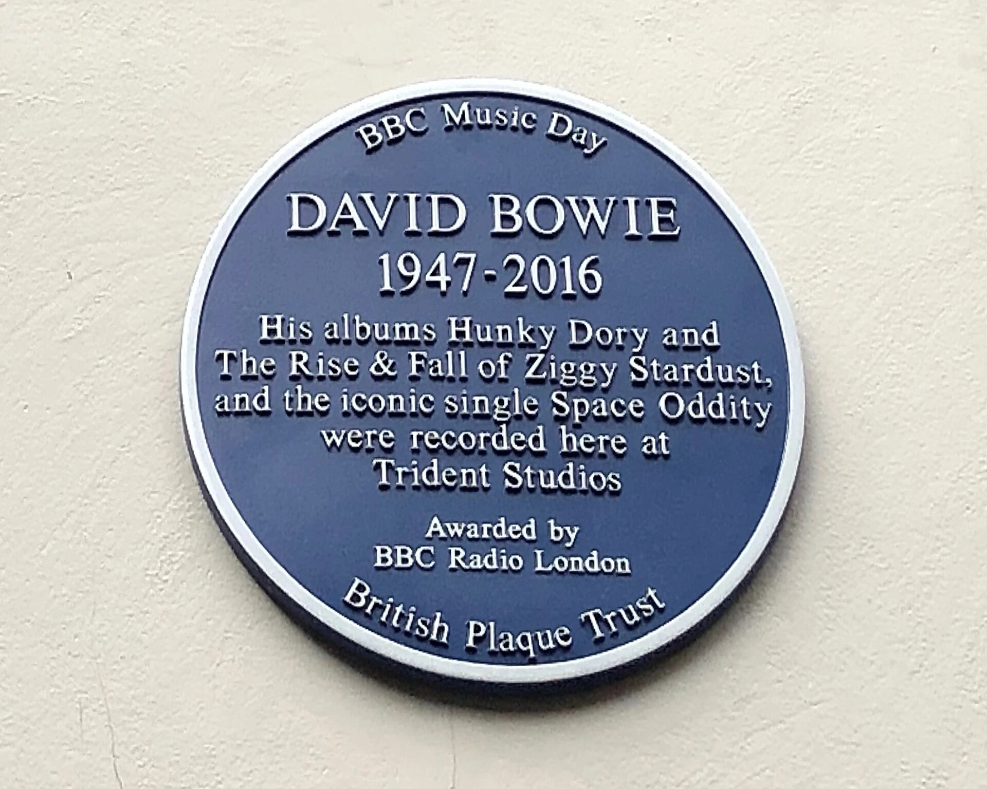 David Bowie — Wikimedia Commons