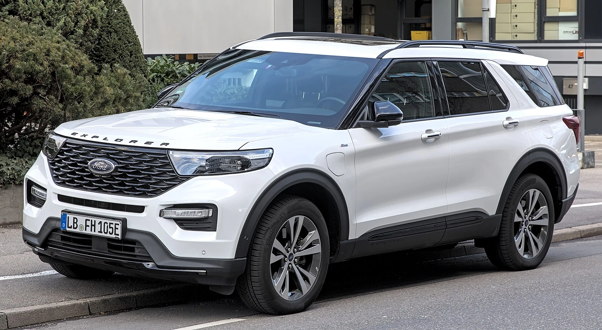 Ford Explorer — Wikimedia Commons