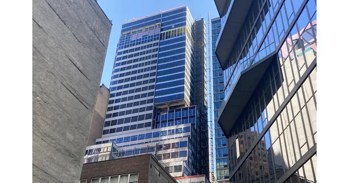 Troubled Pfizer HQ conversion tied to bribery, Kerik loan link
