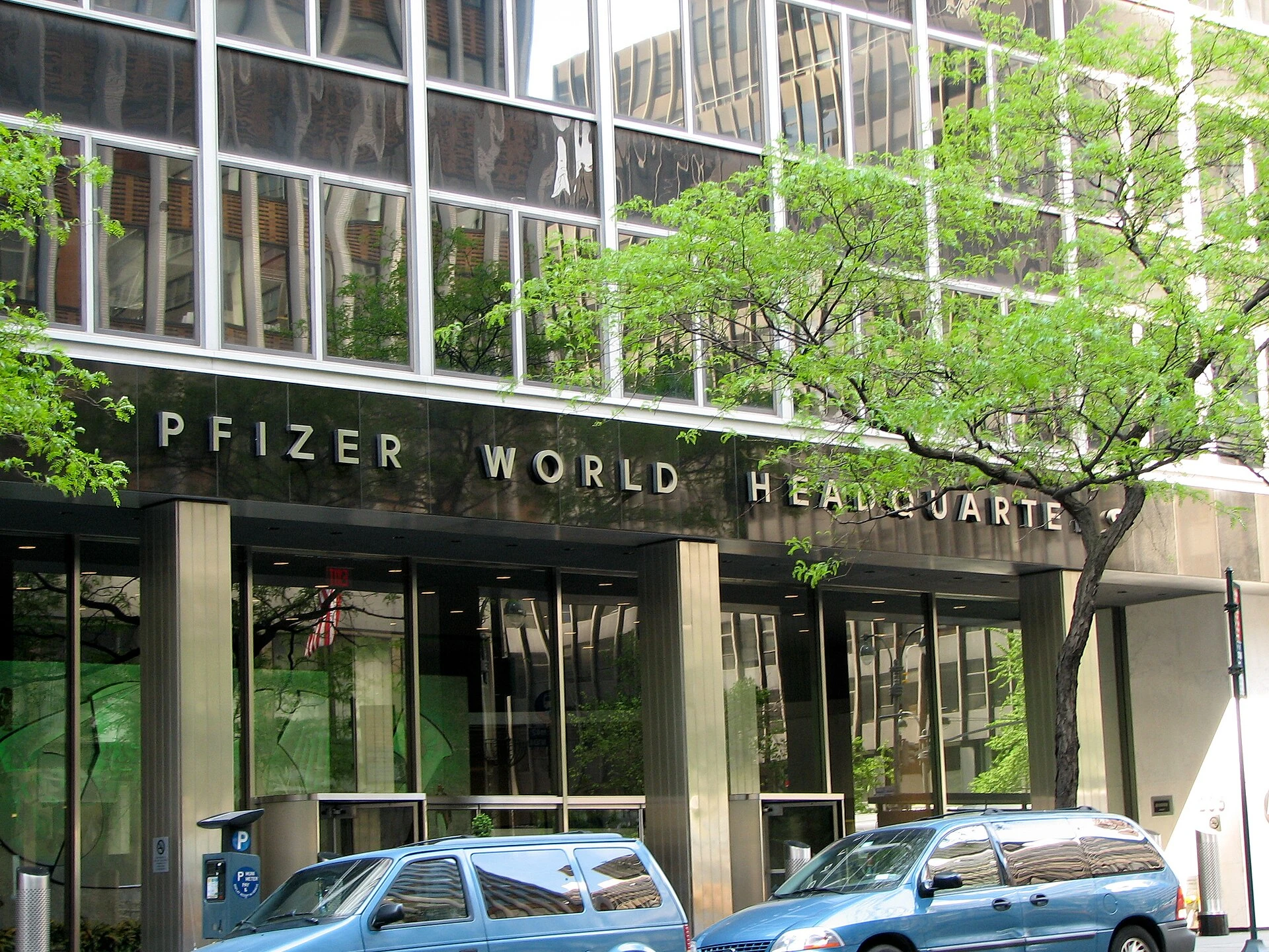 Pfizer — Wikimedia Commons