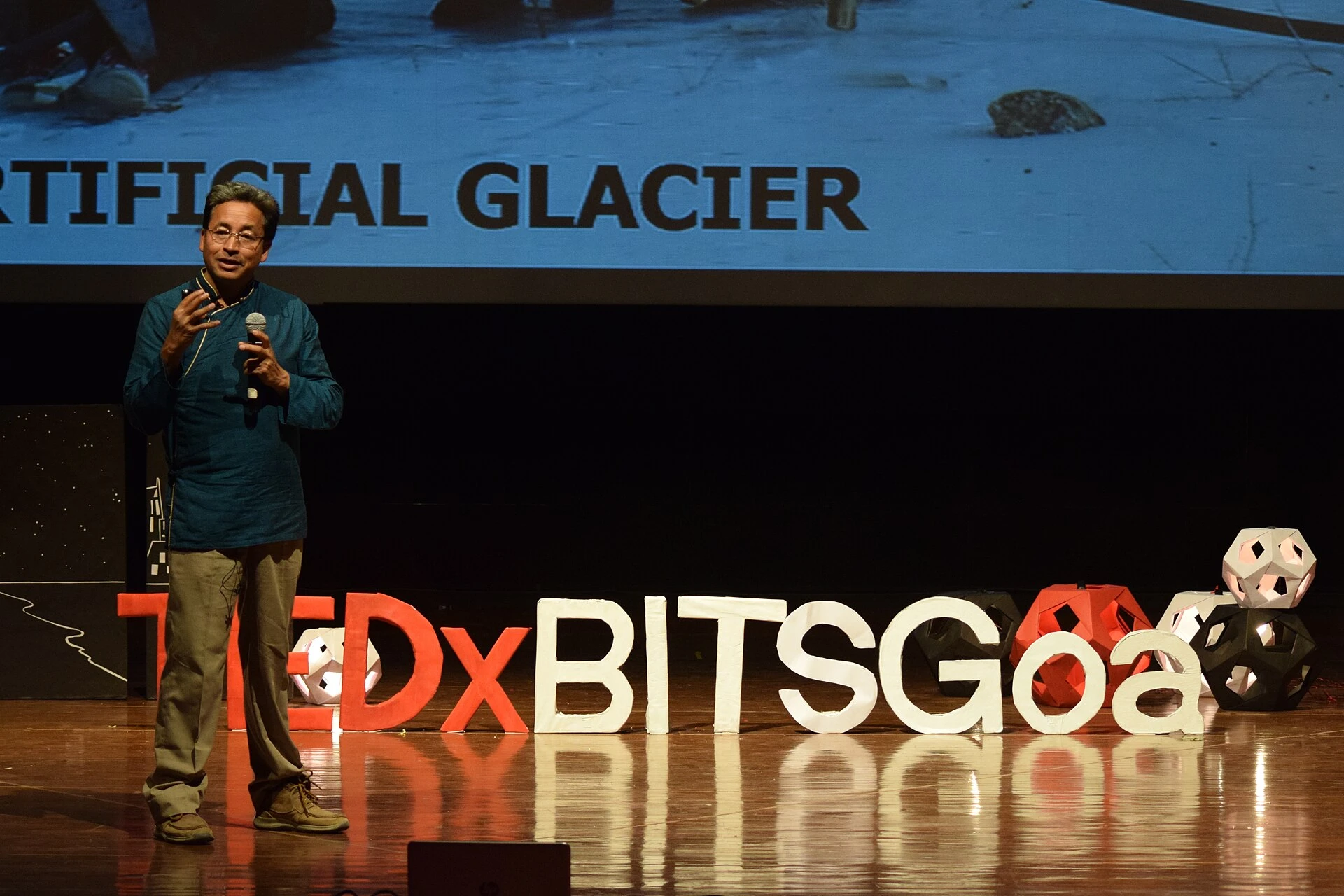 Sonam Wangchuk — Wikimedia Commons