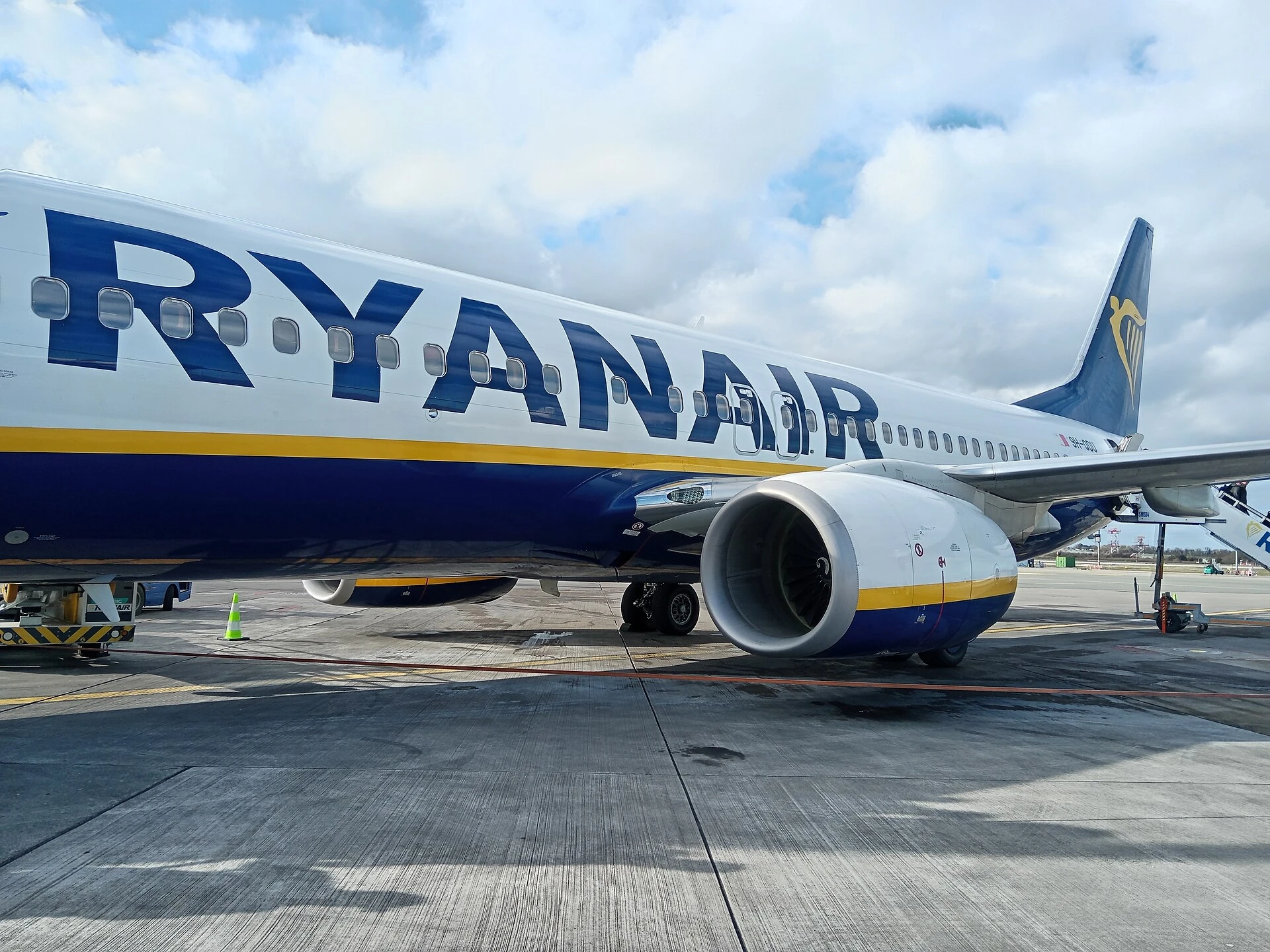 Ryanair — Wikimedia Commons
