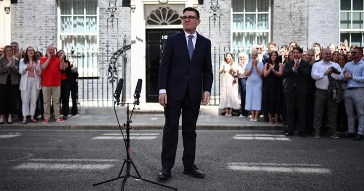 Burnham faces economy, immigration and housing crises as PM looms