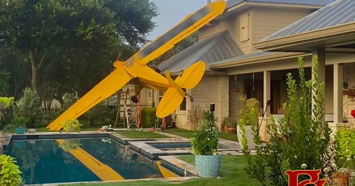 Pilot survives after plane crashes into Texas home near airstrip
