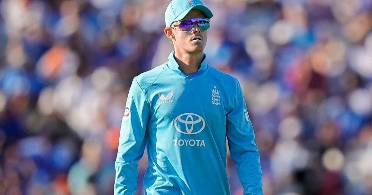 Jacob Bethell ruled out of The Hundred with knee injury