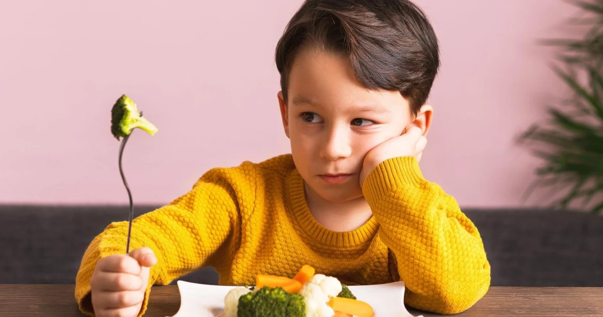 How to avoid mealtime battles over summer holiday meals