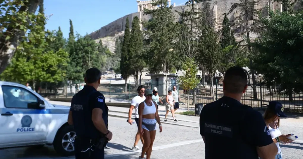 Tourists injured in stabbing attack near Athens Acropolis