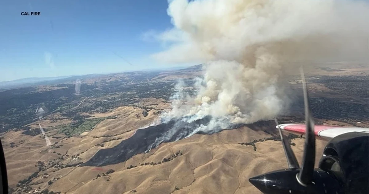 Little Fire grows to 1,007 acres, forces Pleasanton evacuations