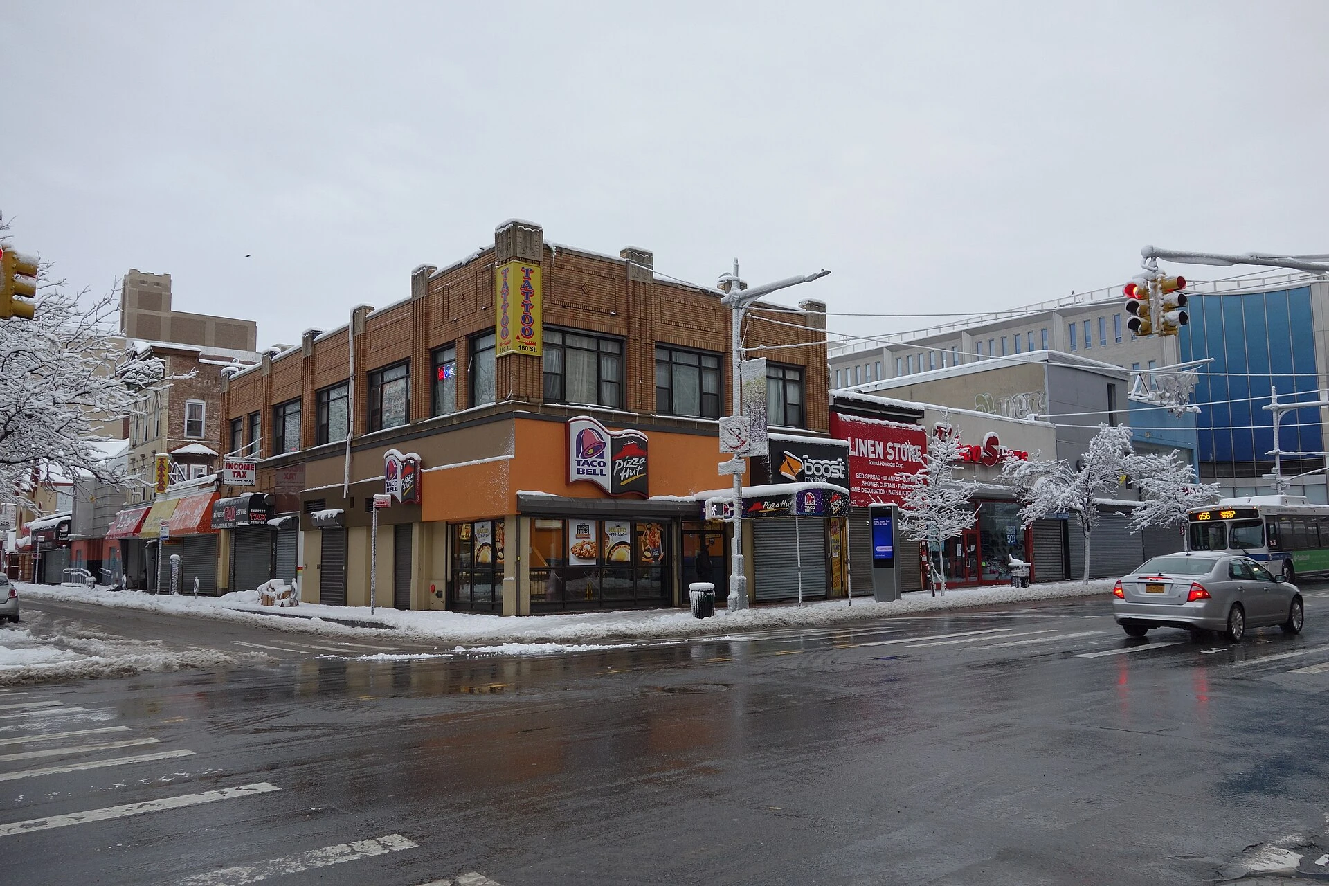 Taco Bell — Wikimedia Commons