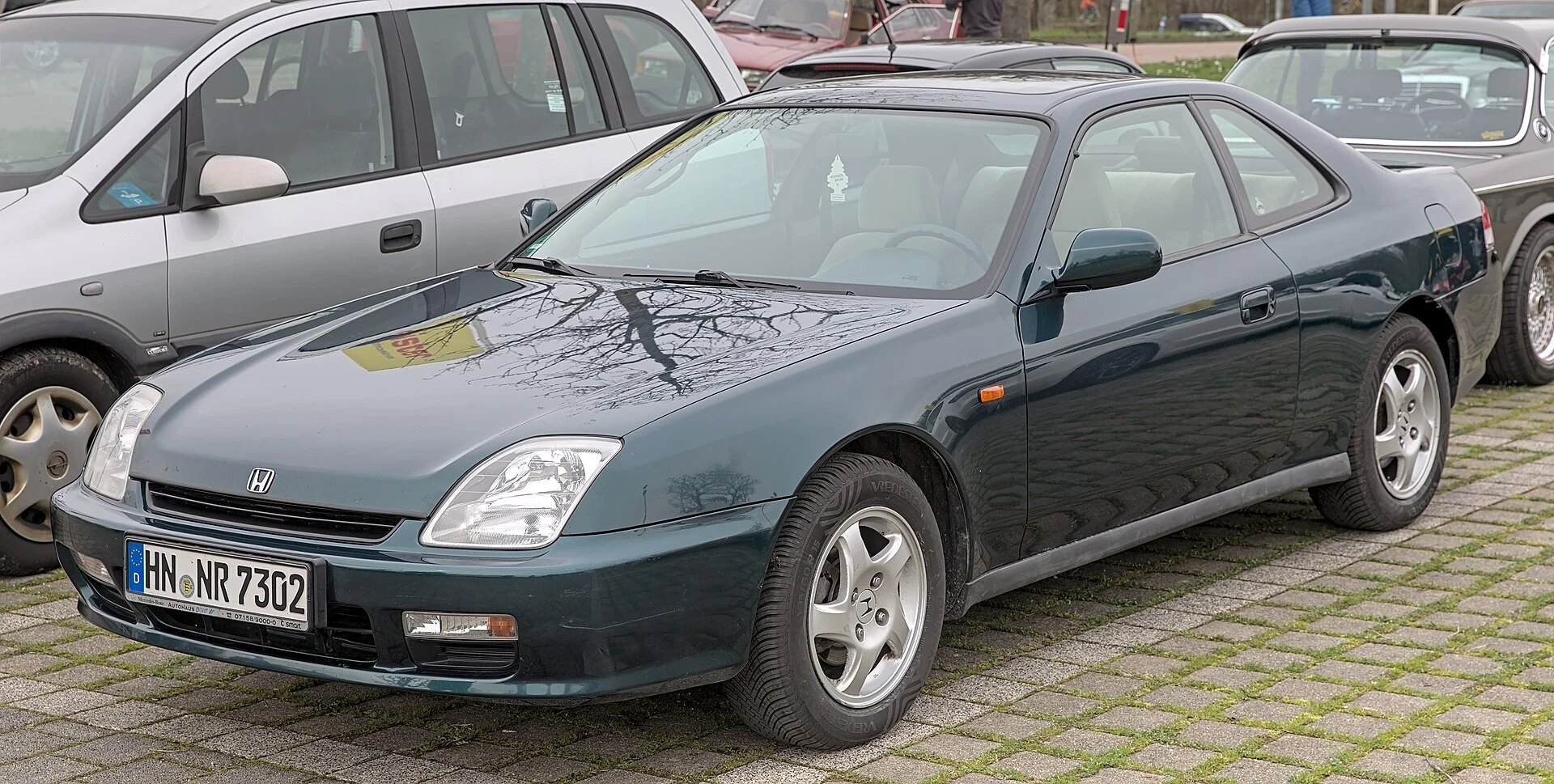 Honda Prelude — Wikimedia Commons