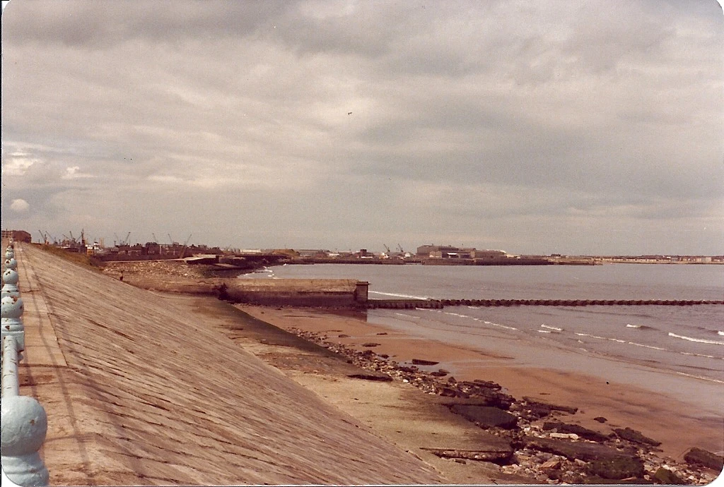 Hartlepool beach — Wikimedia Commons