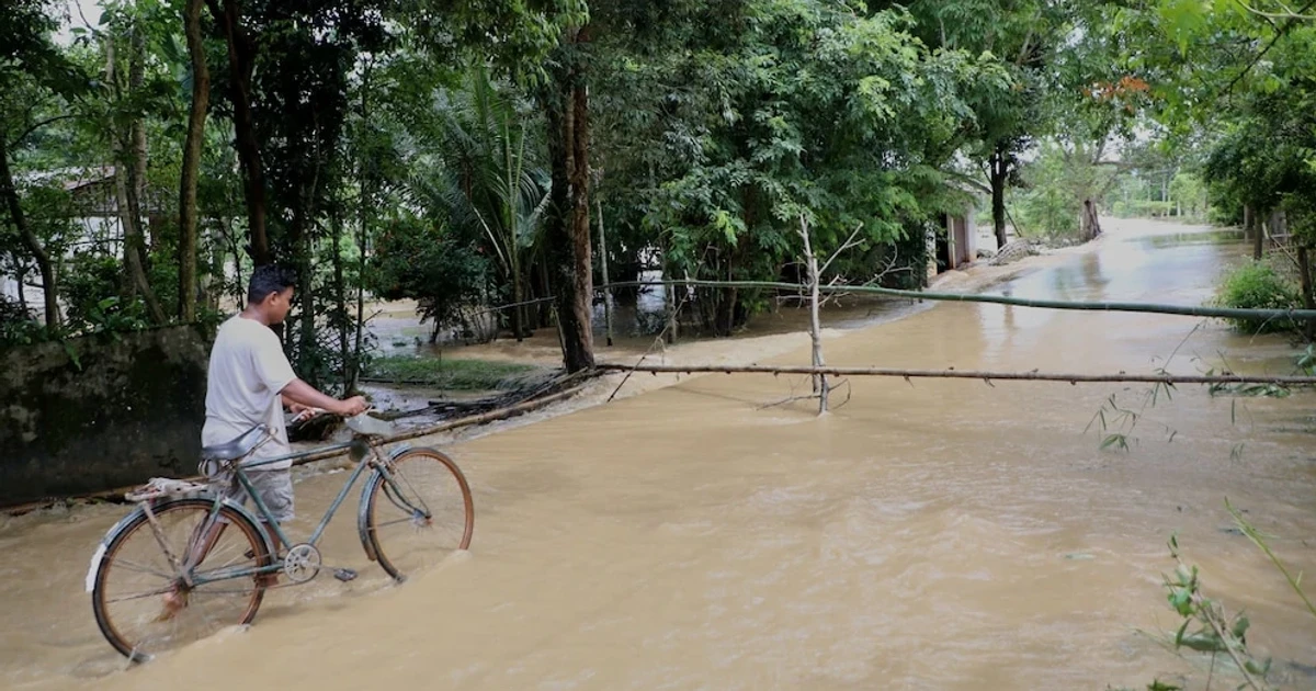 India monsoon floods kill 50, displace 700,000 in Assam