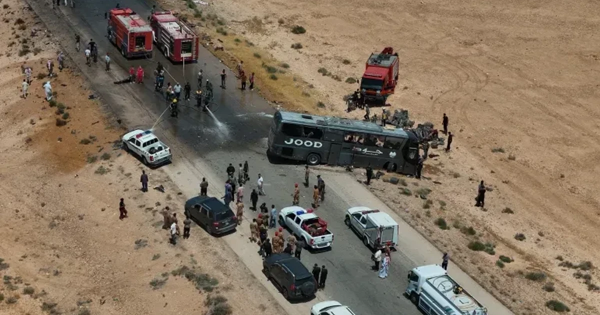 35 killed in bus collision on Syria's Deir Az Zor-Damascus road