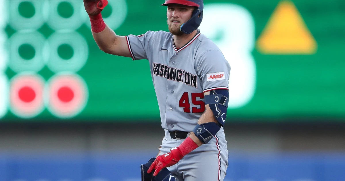 Red Sox trade Connelly Early to Nationals for Curtis Mead