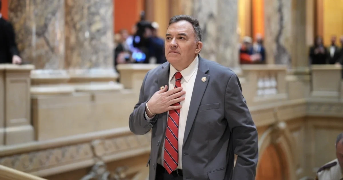 Hoffman says Craig sought Senate endorsement while he was in ICU