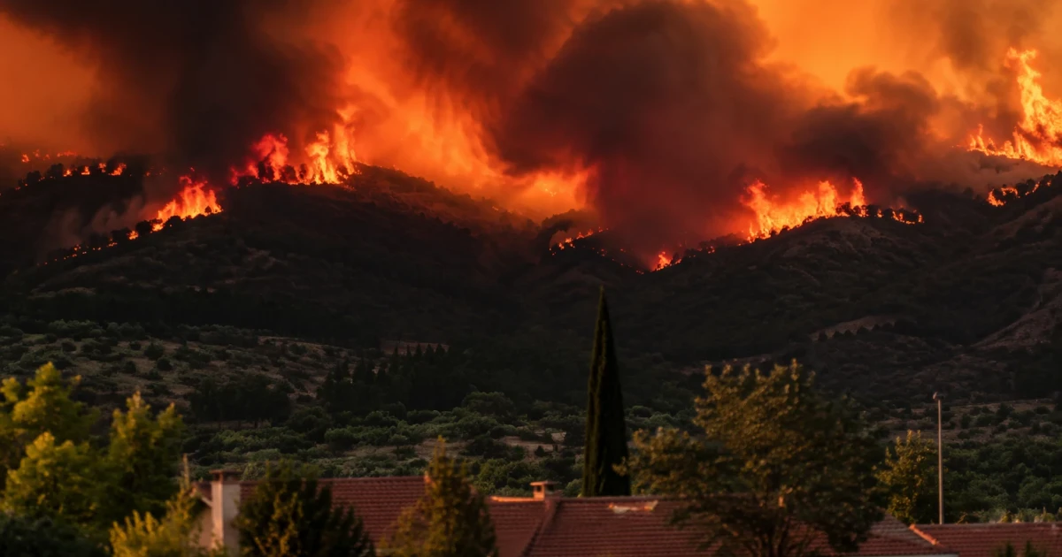 Spain declares first national wildfire emergency as evacuations surge