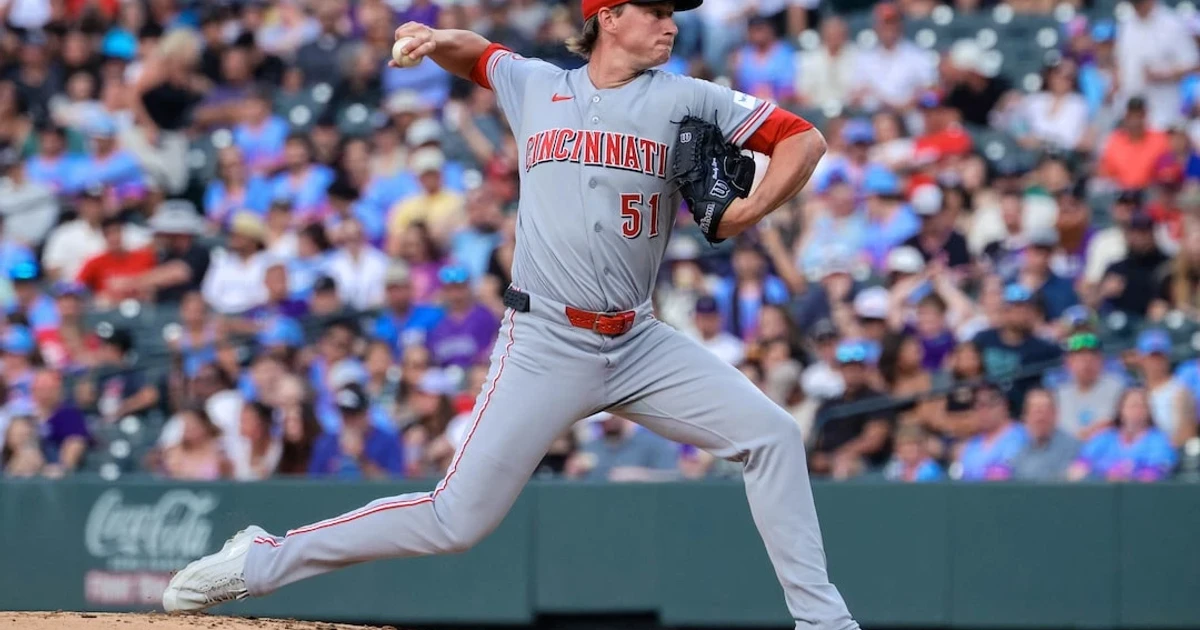 Reds hit four home runs to surge past Rockies