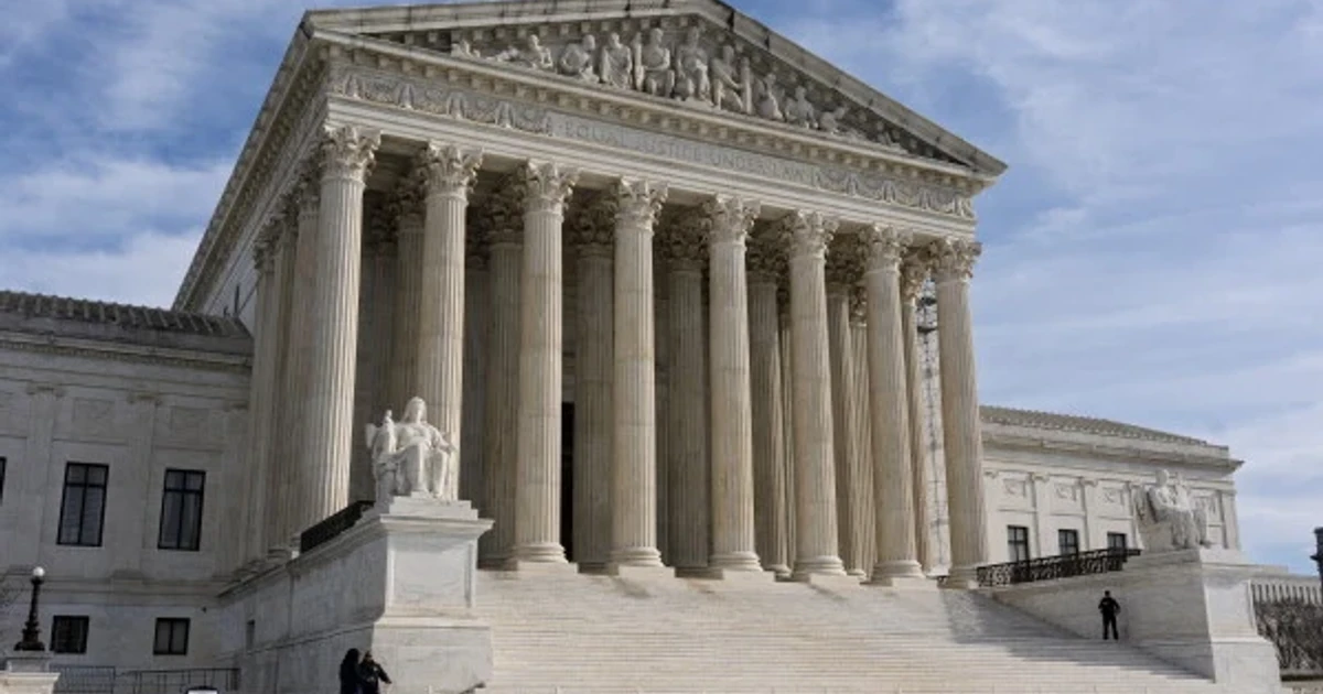 Supreme Court ends term with mixed wins for Trump, conservatives