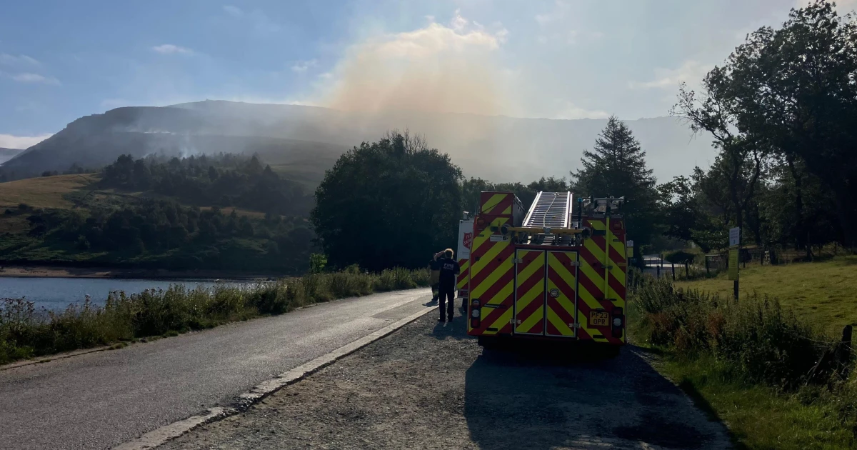 Wildfire near Dove Stone Reservoir sends smoke across Greater Manchester