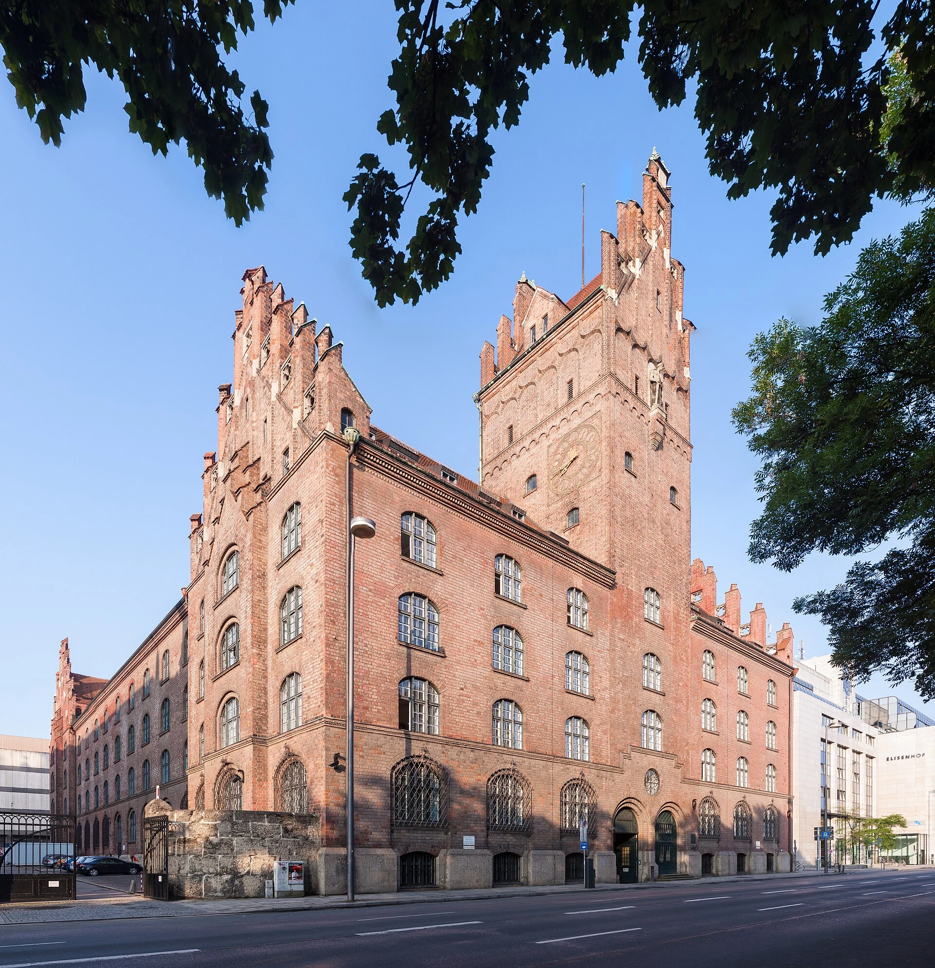 Munich Higher Regional Court — Wikimedia Commons