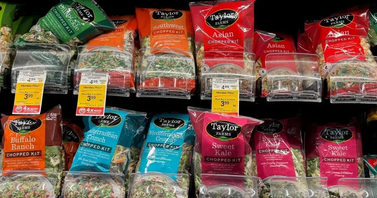 FDA lettuce recall sends Chipotle, Chopt foot traffic tumbling