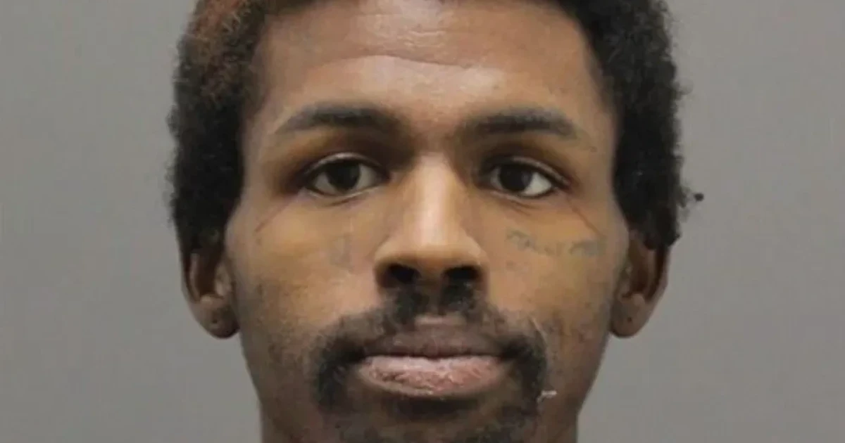Chiefs assistant Eric Bieniemy’s son charged in mother’s shooting, reports say