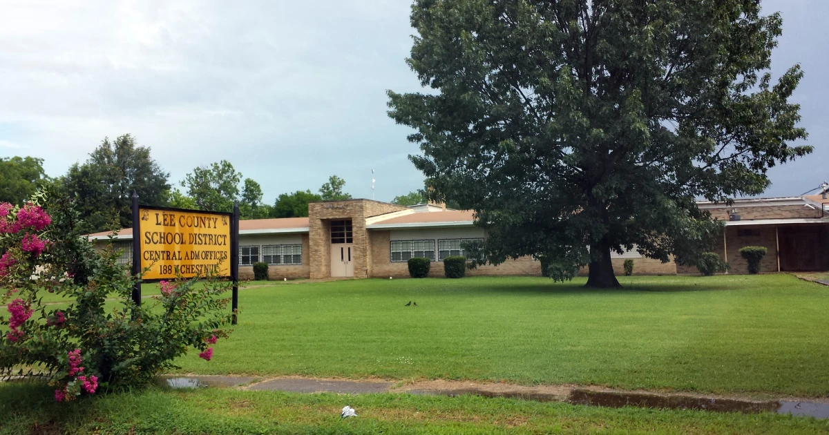 School districts turn to affordable housing to recruit teachers