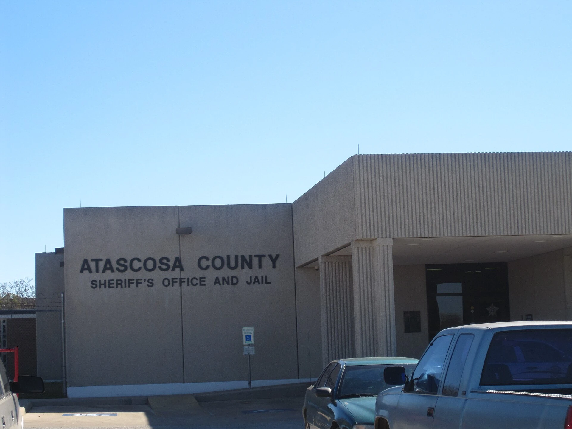 Atascosa County Sheriff's Office — Wikimedia Commons