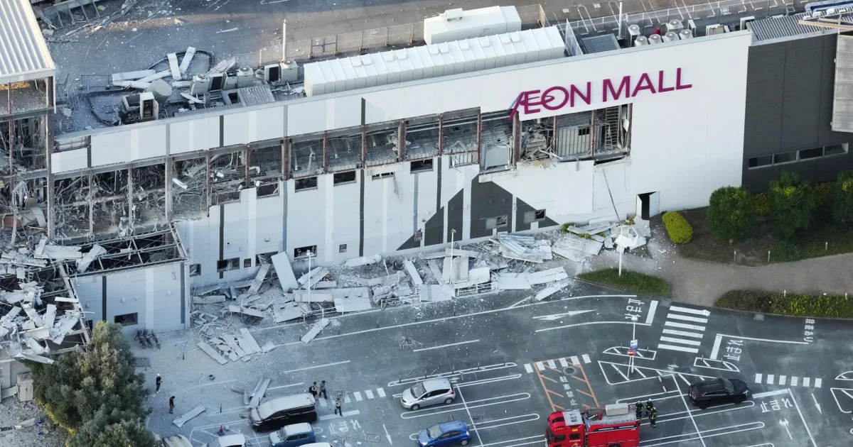 Japan earthquake death toll rises to 13 as mall rescue continues