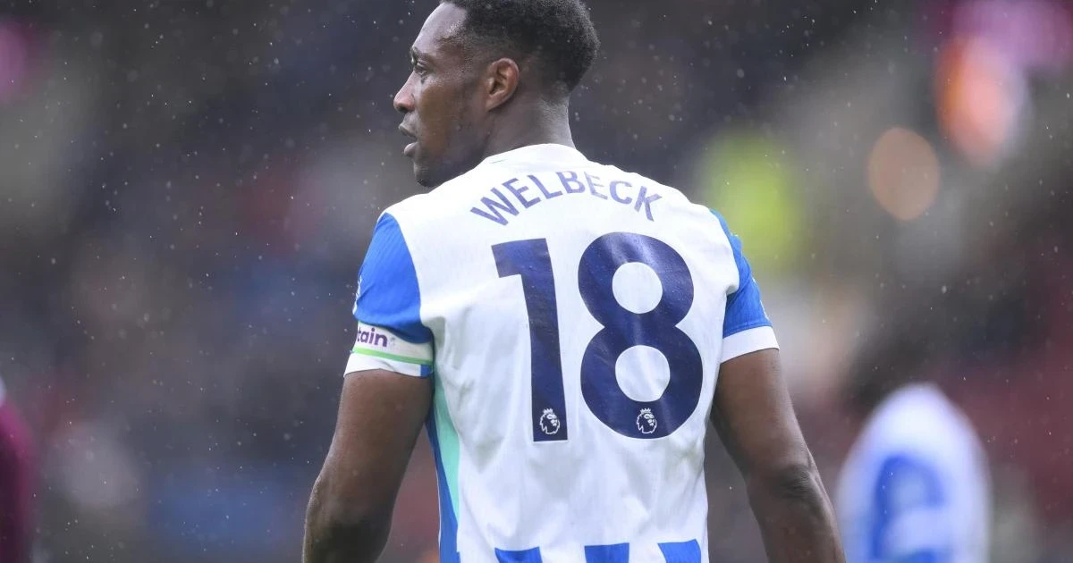 Chelsea move closer to shock Danny Welbeck signing after medical permission