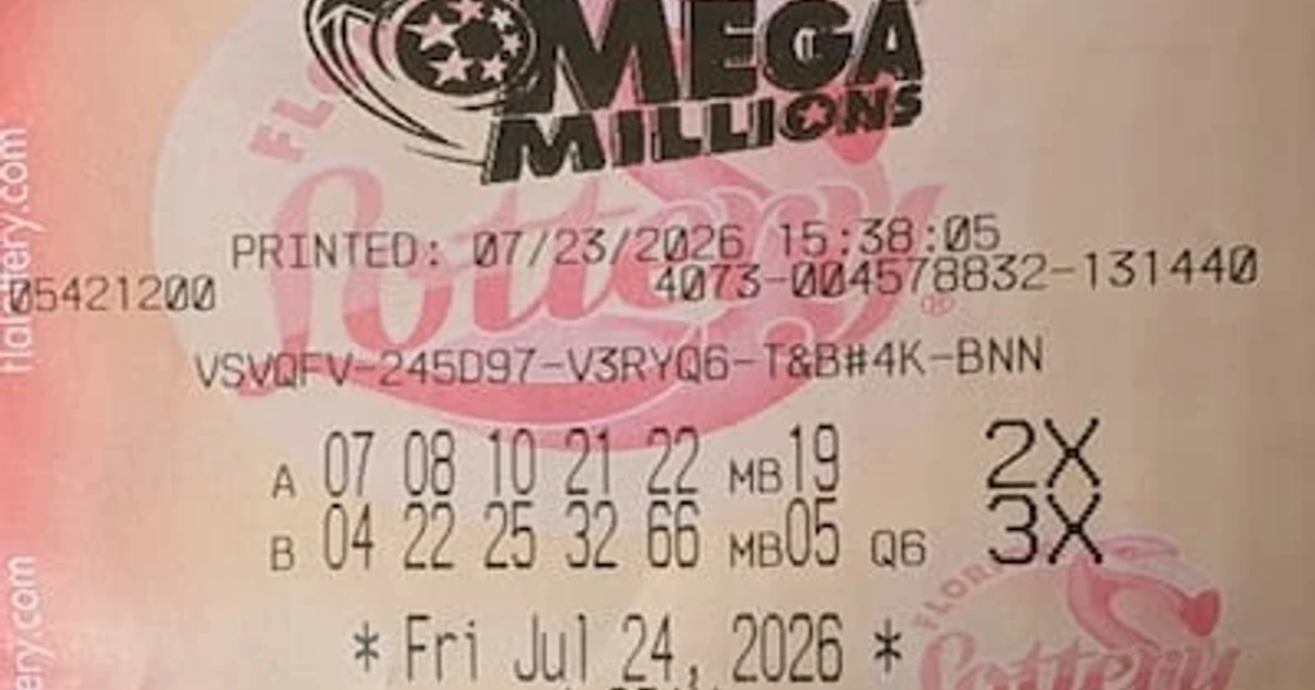 Florida ticket wins $800 million Mega Millions jackpot